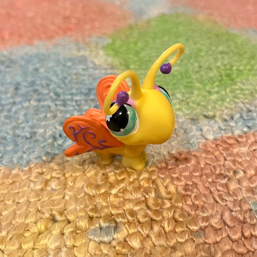 Littlest Pet Shop Yellow Butterfly #497 LPS Hasbro